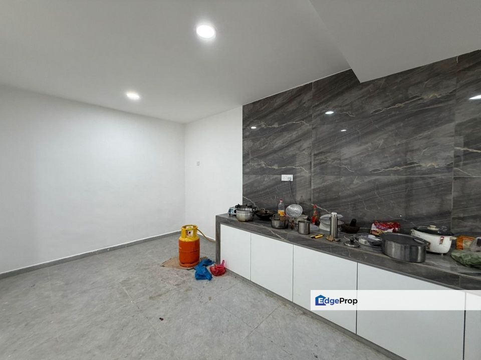 Taman Ungku Tun Aminah Terraced House For Sale, Johor, Skudai