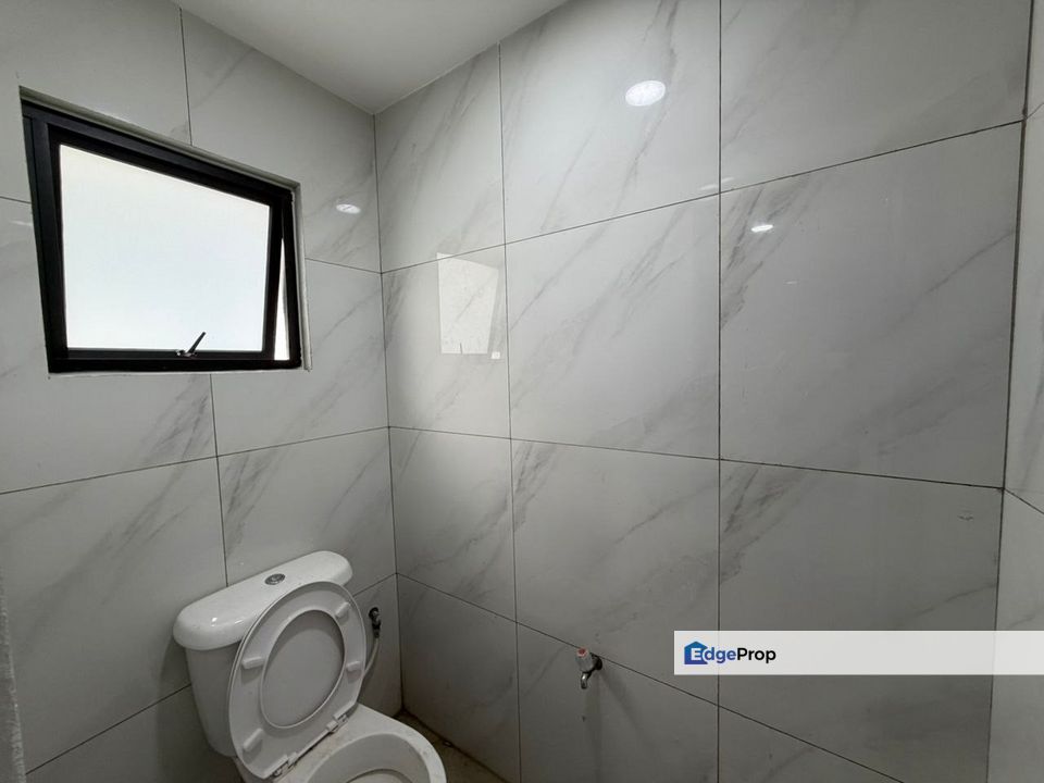 Taman Ungku Tun Aminah Terraced House For Sale, Johor, Skudai