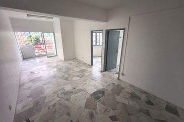 Taman Daya Shop Apartment