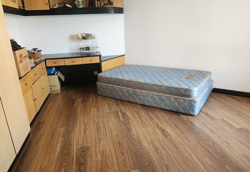 Spring & Summer Villa