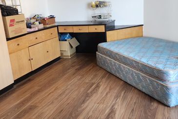 Spring & Summer Villa