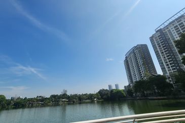 Spring & Summer Villa