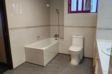 Spring & Summer Villa