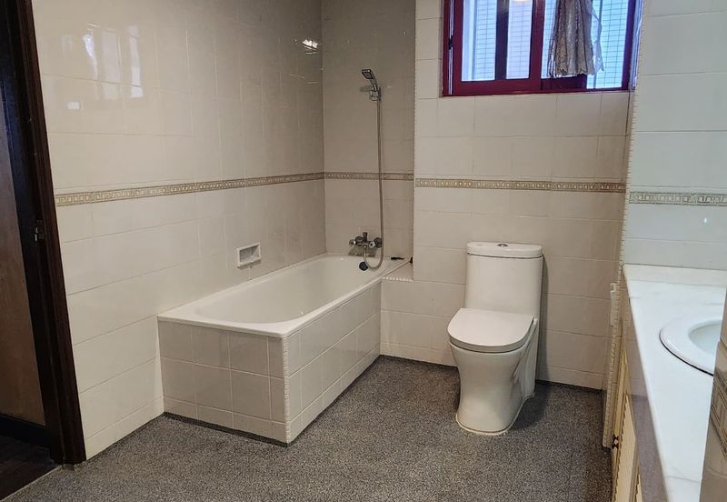 Spring & Summer Villa