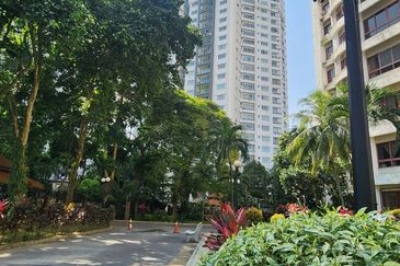 Spring & Summer Villa