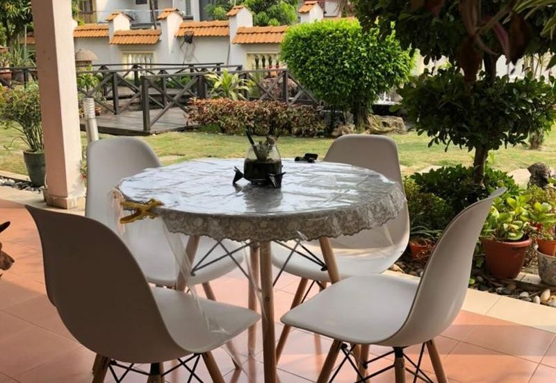 Overseas Union Garden