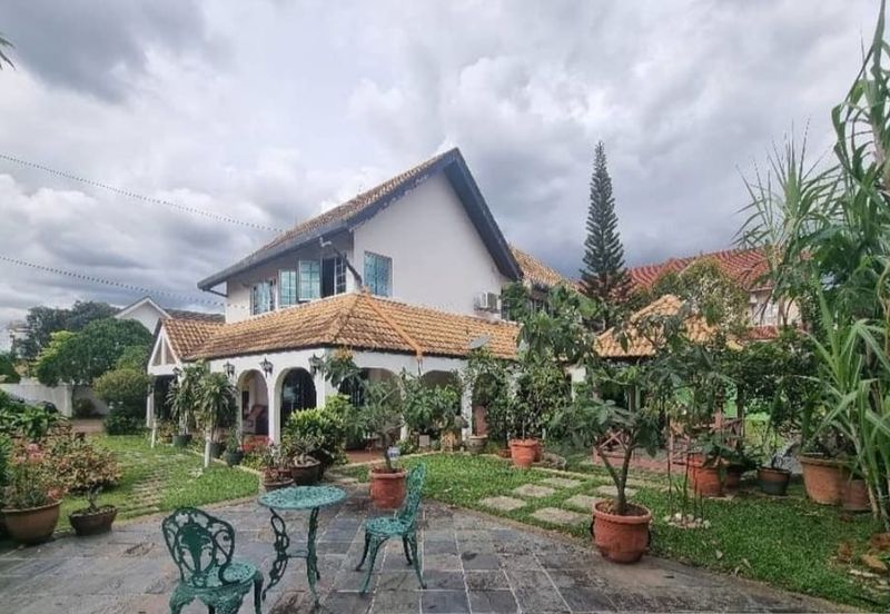 Overseas Union Garden