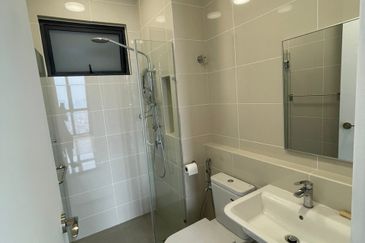 Waltz Residences @ Paradigm Garden City