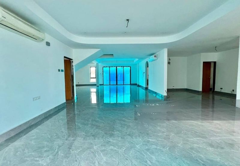 Taman Taynton (Taynton View)