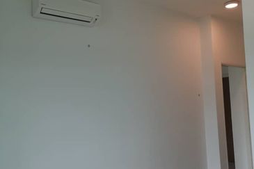 La Thea Residences @ 16 Sierra