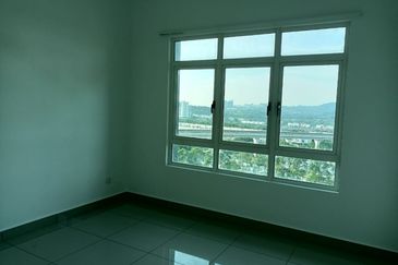 La Thea Residences @ 16 Sierra