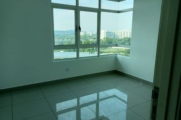 La Thea Residences @ 16 Sierra