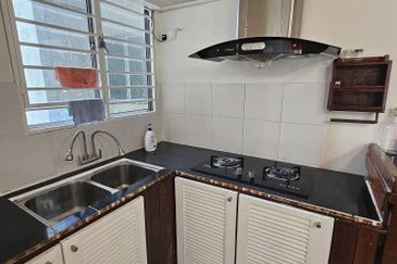 Freehold, Fully Furnished, Endlot, Amara Residences, Batu Caves, Selangor, For Sale