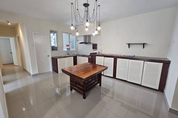 Freehold, Fully Furnished, Endlot, Amara Residences, Batu Caves, Selangor, For Sale