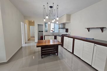 Freehold, Fully Furnished, Endlot, Amara Residences, Batu Caves, Selangor, For Sale