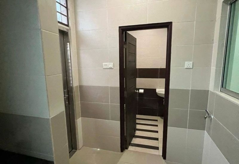 TAMAN MERU DESA PARK