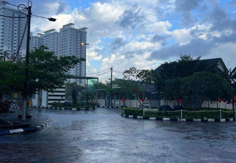 TAMAN MERU DESA PARK