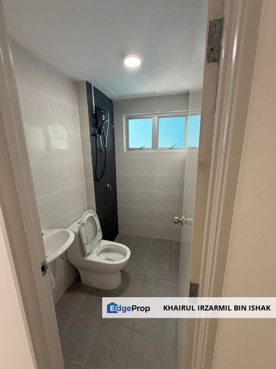 Corner Unit, Immediate Entry, Partially Furnished, Acacia Residences, Sepang, Selangor, For Rent, Selangor, Sepang