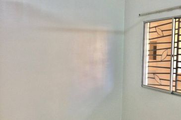 Residensi Bistaria, Ukay Bistari