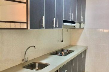 Residensi Bistaria, Ukay Bistari