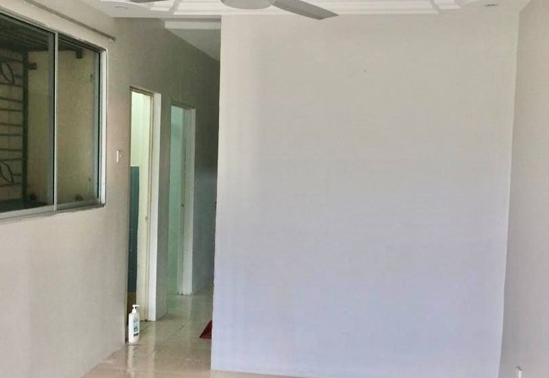 Residensi Bistaria, Ukay Bistari