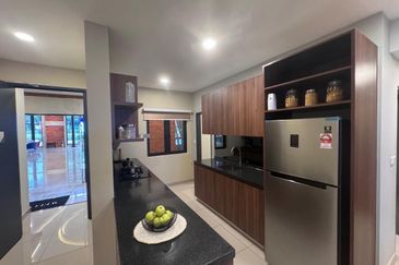 Padang Residence Kota Semarak