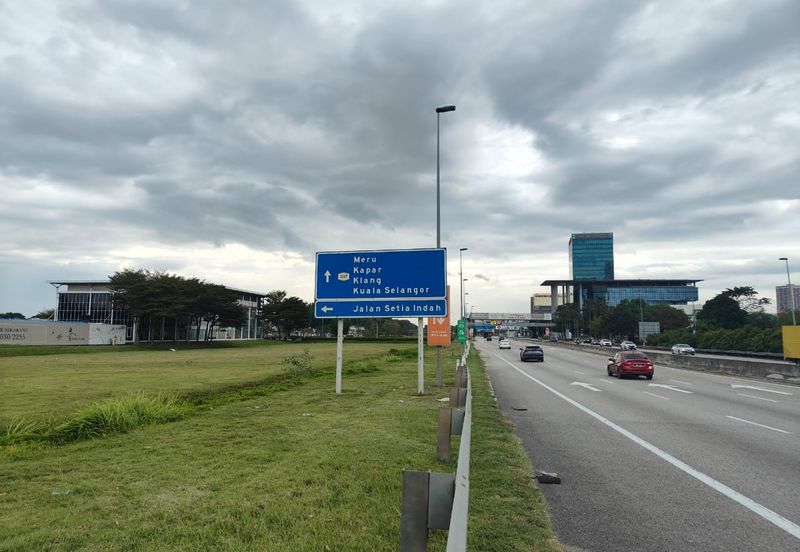 3 storey Stand Alone Building, Setia Alam, To Let