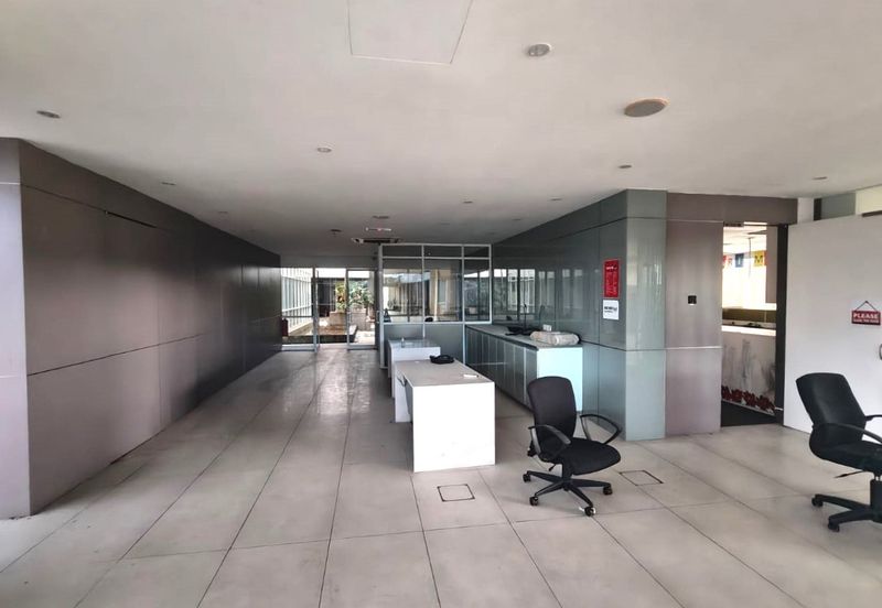 3 storey Stand Alone Building, Setia Alam, To Let