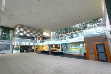 3 storey Stand Alone Building, Setia Alam, To Let