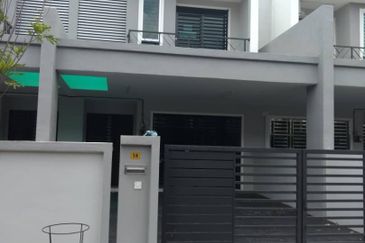 TAMAN MURNI JAYA, SITIAWAN