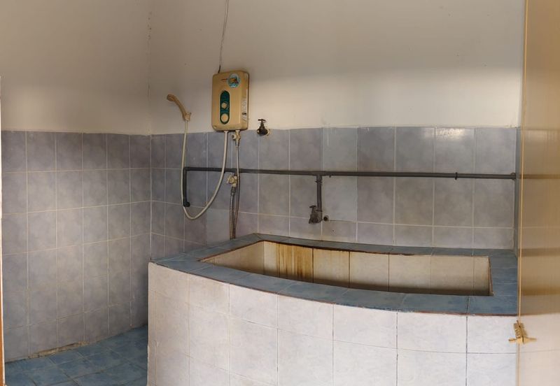 Freehold, Bumi Lot, Single Storey Semi Detached House, Taman Sri Bidor, 