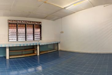 Freehold, Bumi Lot, Single Storey Semi Detached House, Taman Sri Bidor, 