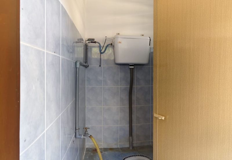 Freehold, Bumi Lot, Single Storey Semi Detached House, Taman Sri Bidor, 