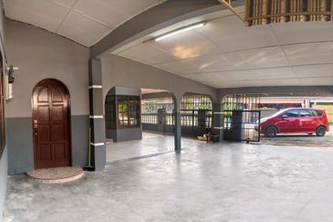 Freehold, Bumi Lot, Single Storey Semi Detached House, Taman Sri Bidor, 