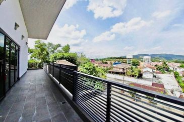 Taman Sri Hijau ( New Green Park )