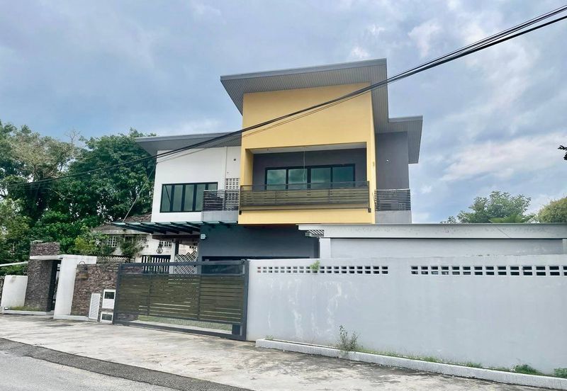 Taman Sri Hijau ( New Green Park )