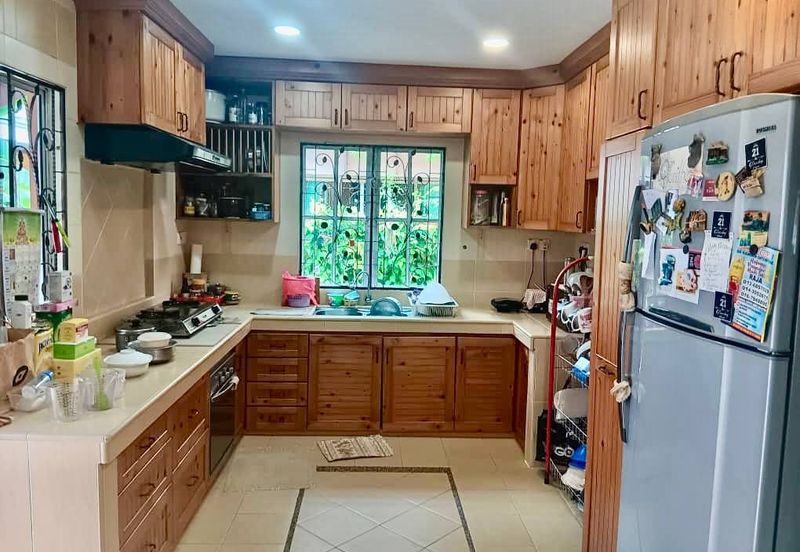 Fish Pond & Garden, 2.5 Storey Bungalow, Taman Templer Saujana, Rawang, Selangor, For Sale