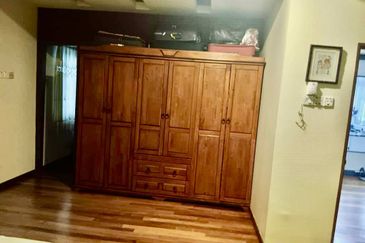 Fish Pond & Garden, 2.5 Storey Bungalow, Taman Templer Saujana, Rawang, Selangor, For Sale