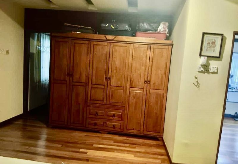 Fish Pond & Garden, 2.5 Storey Bungalow, Taman Templer Saujana, Rawang, Selangor, For Sale