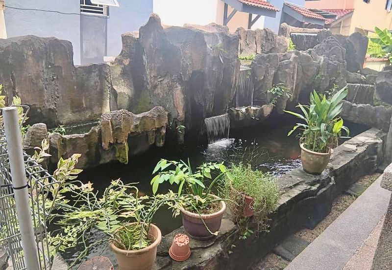 Fish Pond & Garden, 2.5 Storey Bungalow, Taman Templer Saujana, Rawang, Selangor, For Sale