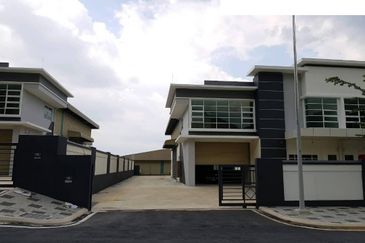 Kawasan Perindustrian Hi Tech 7