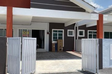 Single Storey Terrace, Taman Tronoh Akasia, Seri Iskandar, Perak, For Sale