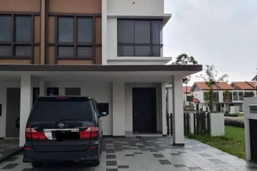 Setia Warisan Tropika