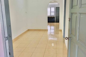Near 99 Speedmart, Renovated, Single Storey Terrace House, Taman Sri Timah, Balakong