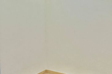 Near 99 Speedmart, Renovated, Single Storey Terrace House, Taman Sri Timah, Balakong