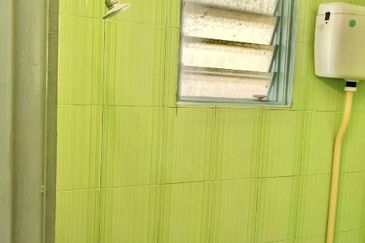 Near 99 Speedmart, Renovated, Single Storey Terrace House, Taman Sri Timah, Balakong