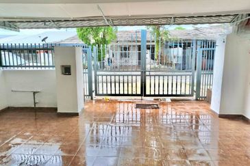 Near 99 Speedmart, Renovated, Single Storey Terrace House, Taman Sri Timah, Balakong