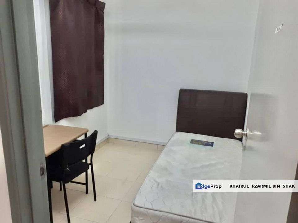 Near LRT, 2 Car Park, Middle Floor, Mutiara Residence, Serdang, Selangor, Seri Kembangan
