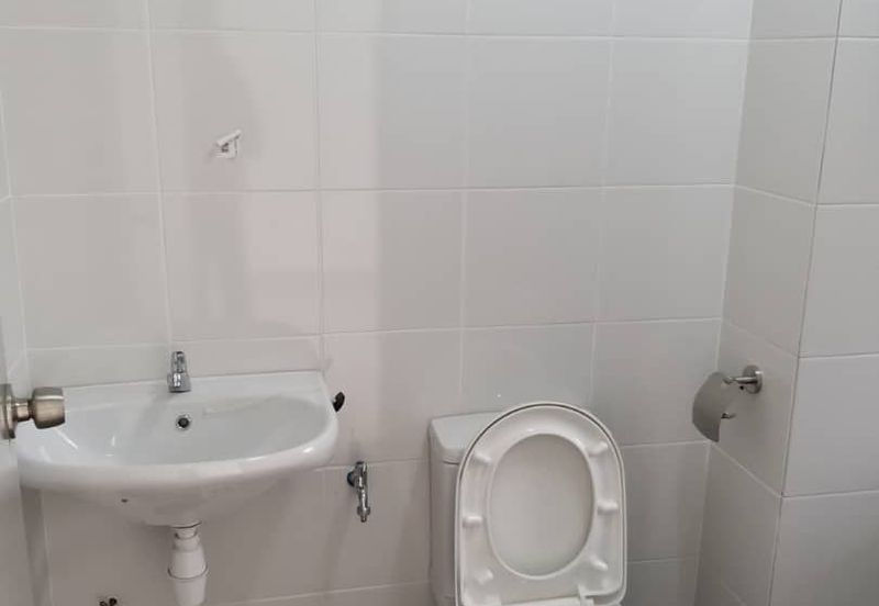 Kiara Court - Nilai Impian