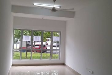 Kiara Court - Nilai Impian